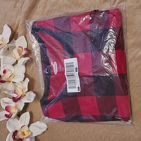 Old Navy Waffle Knit Top - Picture 3 of 11